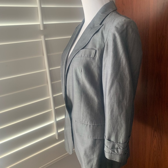 Bebe blazer. - Picture 2 of 11